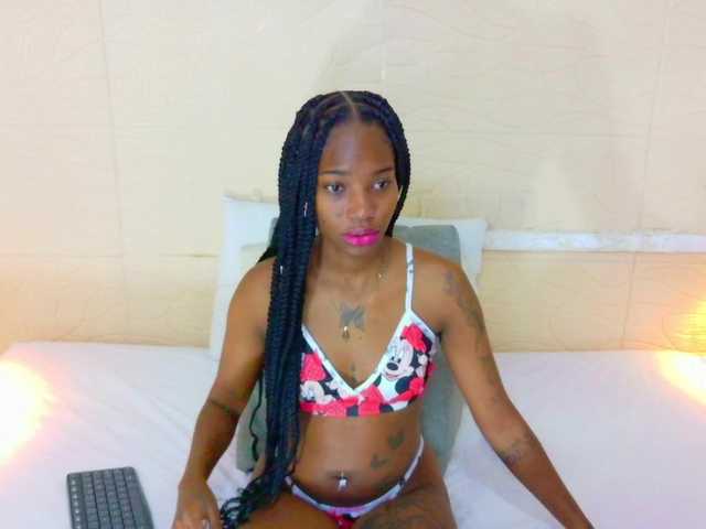 Slim-chocobar18 from BongaCams