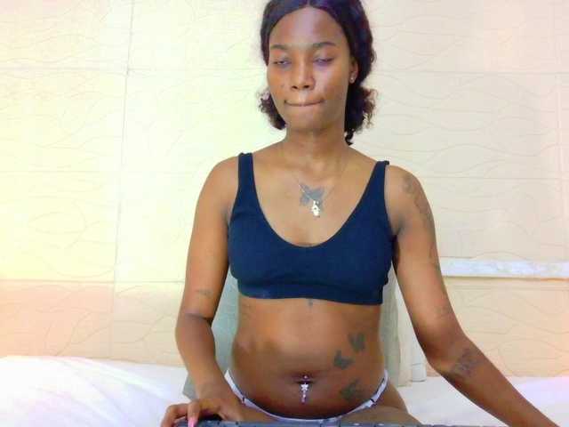 Slim-chocobar18's BongaCams show and profile