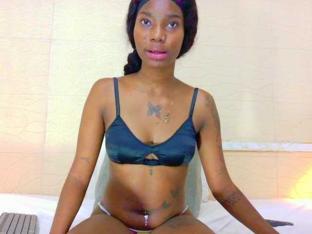 Slim-chocobar18's BongaCams show and profile