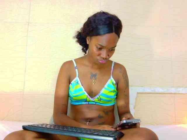 Slim-chocobar18 webcam