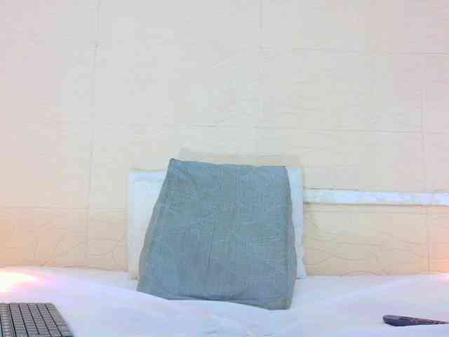 Slim-chocobar18 webcam