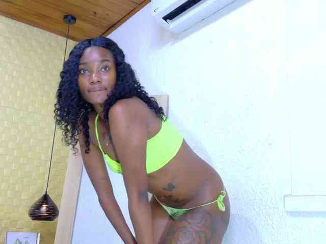 Slim-chocobar18 webcam