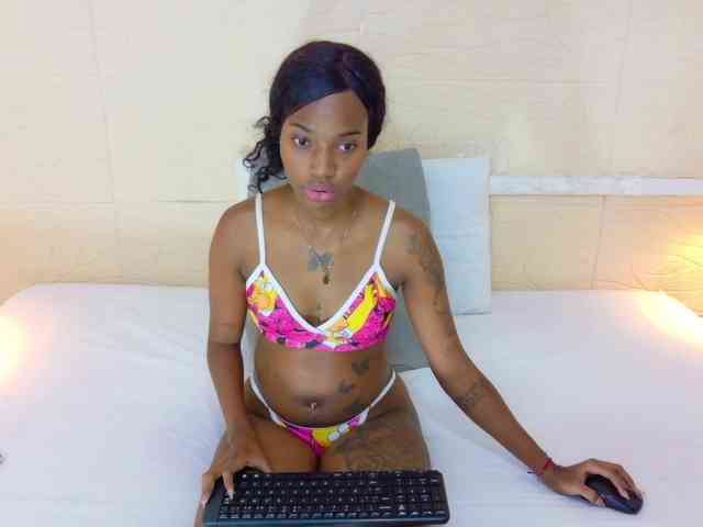 Slim-chocobar18 webcam