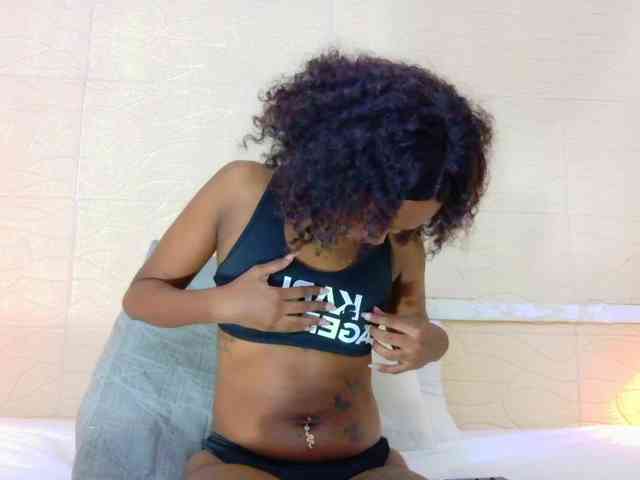 Slim-chocobar18 webcam