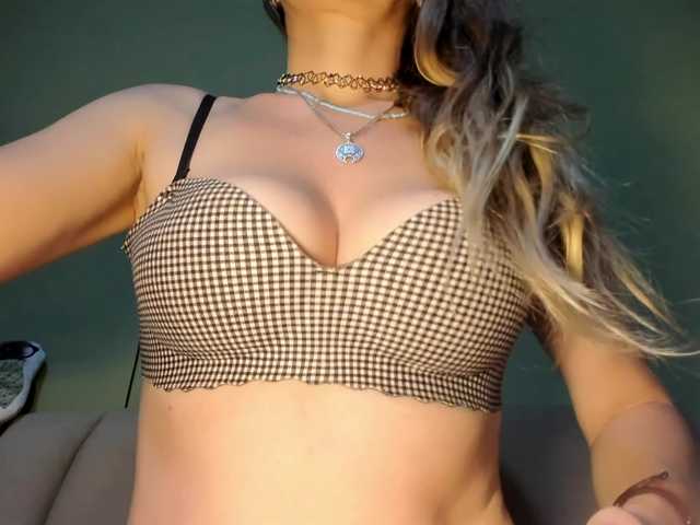 Mspurrfect's BongaCams show and profile