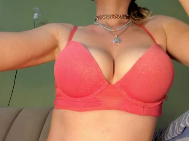 Mspurrfect's BongaCams show and profile