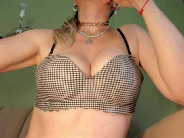 Mspurrfect webcam