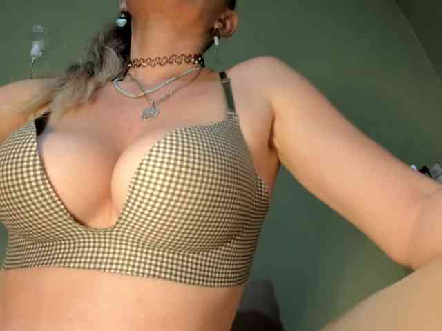 Mspurrfect webcam