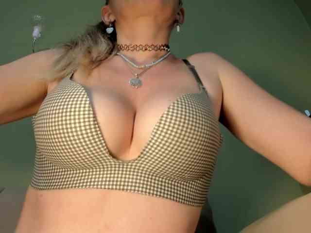 Mspurrfect webcam
