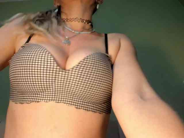 Mspurrfect webcam