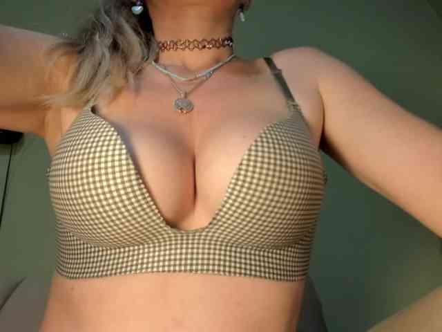 Mspurrfect webcam