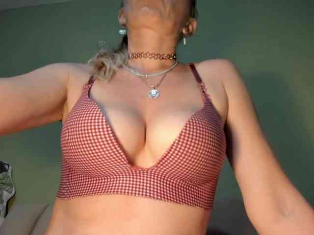 Mspurrfect webcam