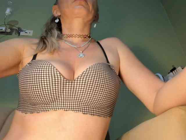 Mspurrfect webcam