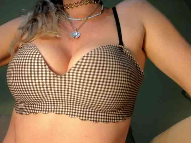Mspurrfect webcam