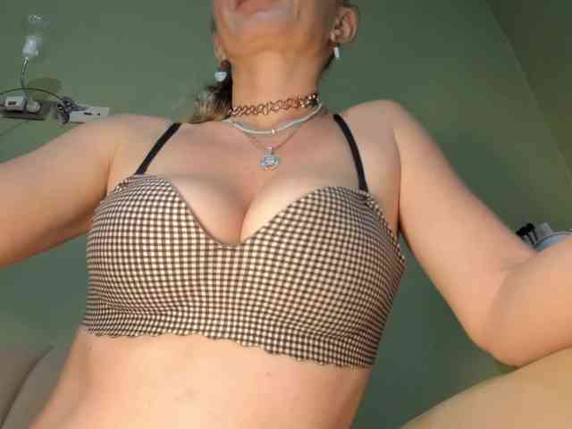 Mspurrfect webcam