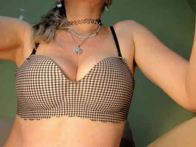 Mspurrfect webcam