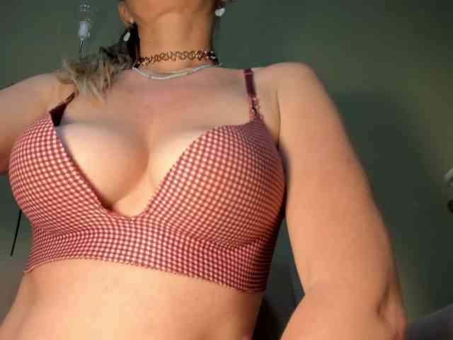 Mspurrfect webcam