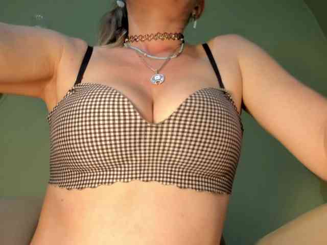 Mspurrfect webcam