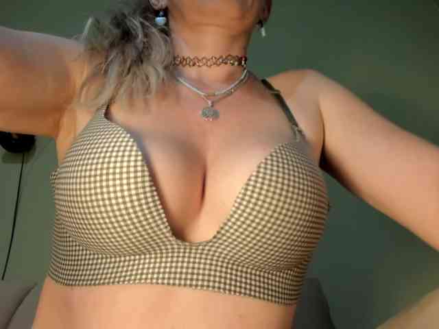 Mspurrfect webcam