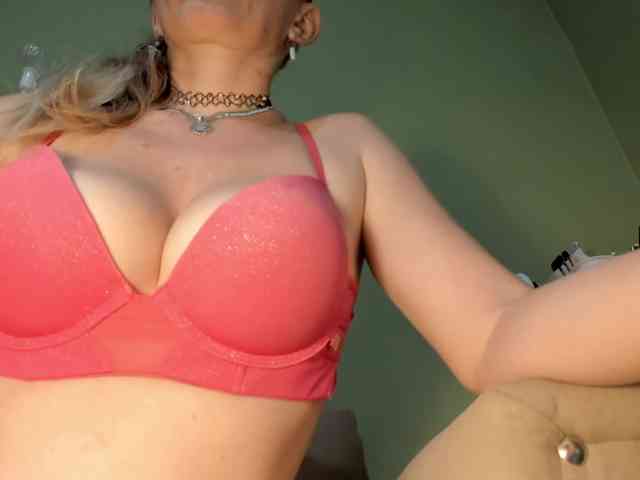 Mspurrfect webcam