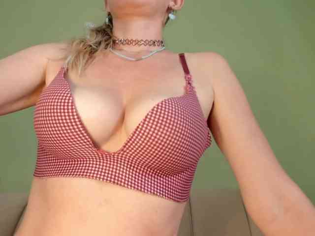 Mspurrfect webcam