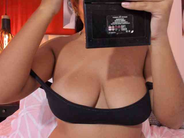 melodiipierce1 webcam