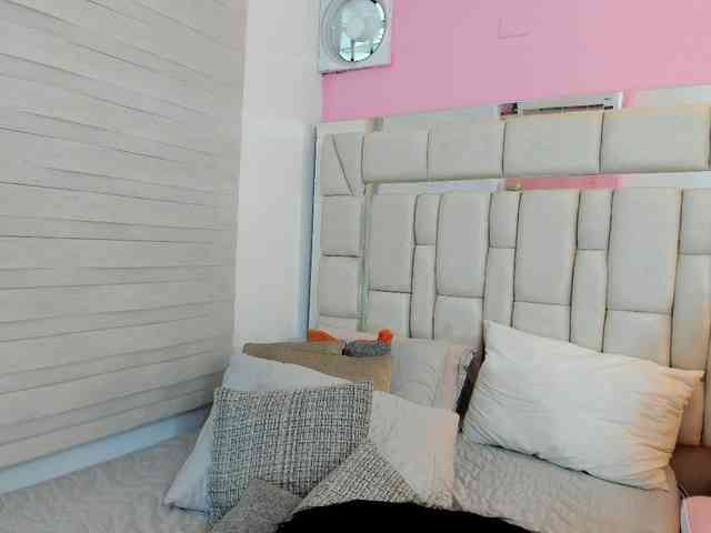 melodiipierce1 webcam