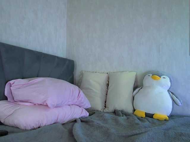 Oktaviya's BongaCams show and profile