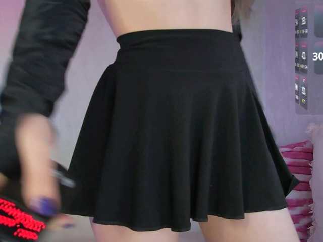 Oktaviya's BongaCams show and profile