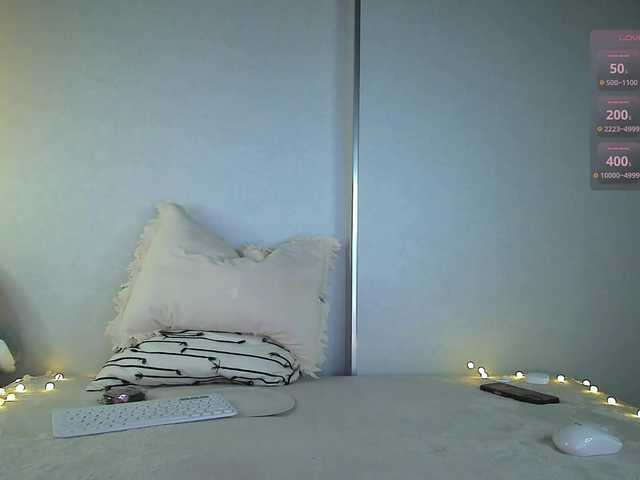 Oktaviya's BongaCams show and profile