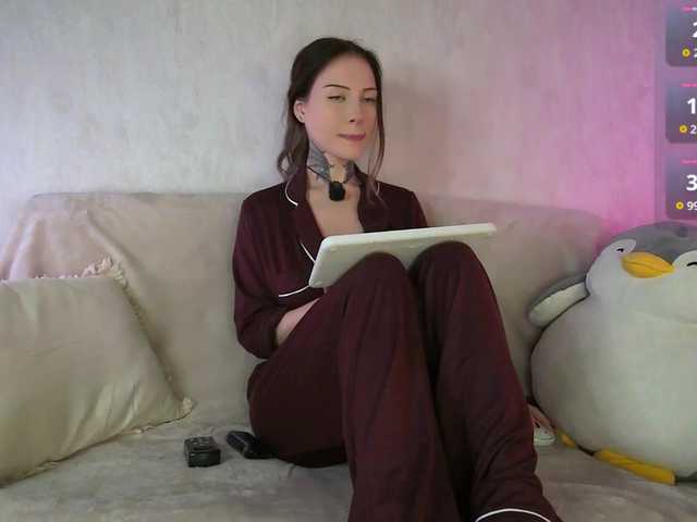 Oktaviya's BongaCams show and profile