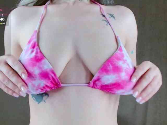 online cam2cam Oktaviya