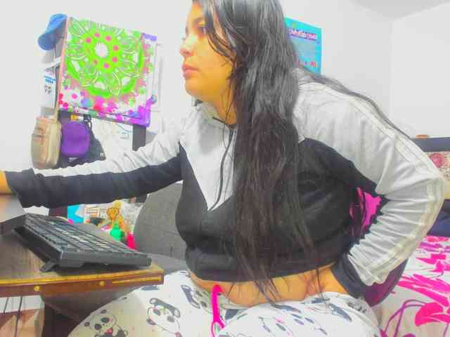 yournaughtyandsexyprince webcam