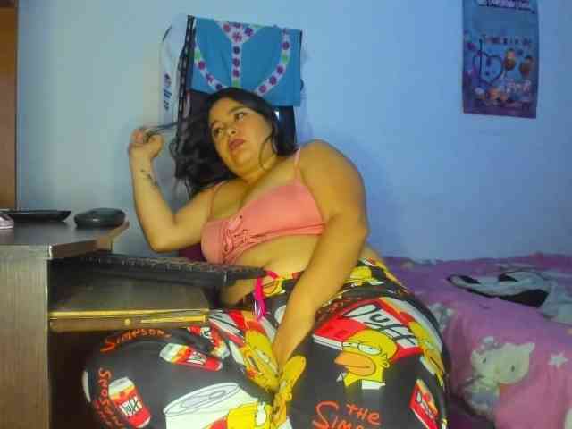 yournaughtyandsexyprince webcam