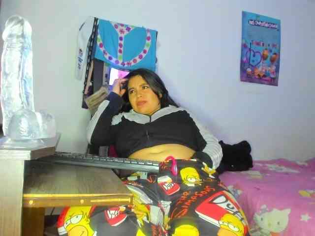 yournaughtyandsexyprince webcam