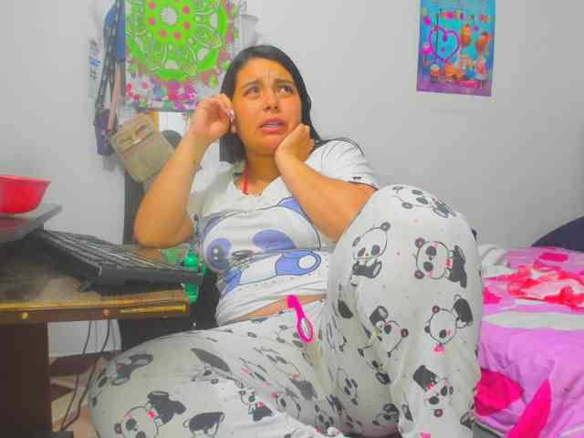 yournaughtyandsexyprince webcam