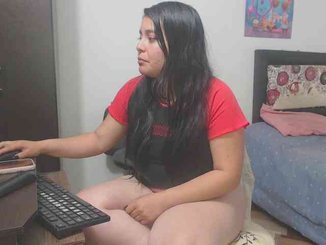 yournaughtyandsexyprince webcam