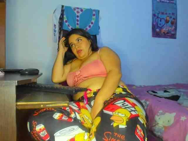 yournaughtyandsexyprince webcam