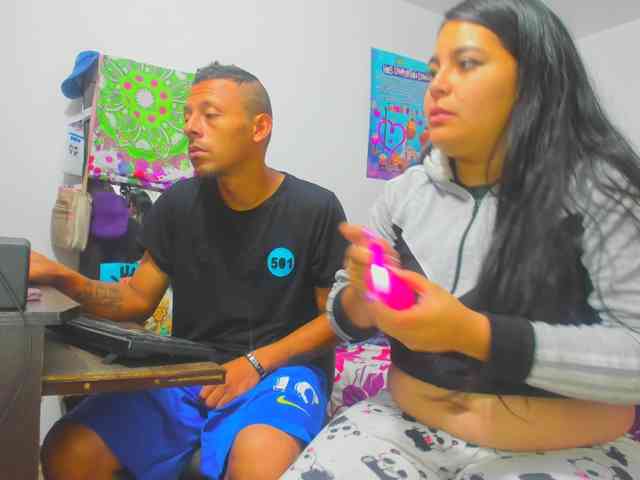yournaughtyandsexyprince webcam