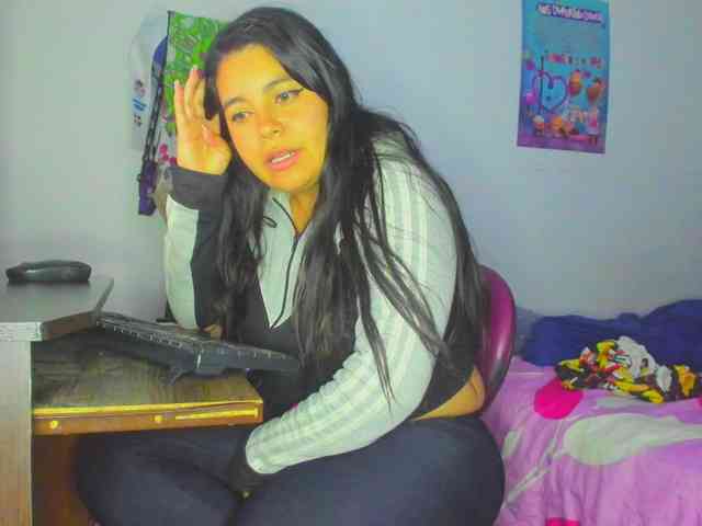 yournaughtyandsexyprince webcam