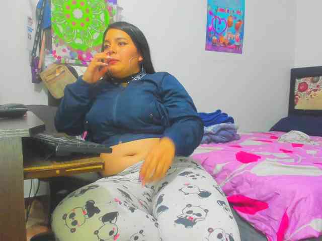 yournaughtyandsexyprince webcam