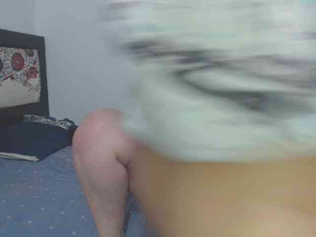 yournaughtyandsexyprince webcam