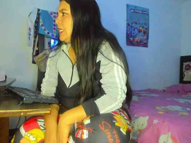 yournaughtyandsexyprince webcam