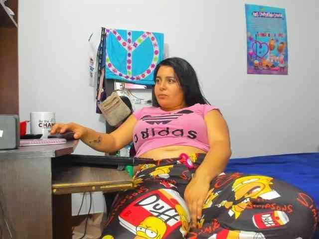 yournaughtyandse... Live Webcam on {site_name}