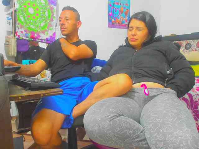 yournaughtyandsexyprince webcam