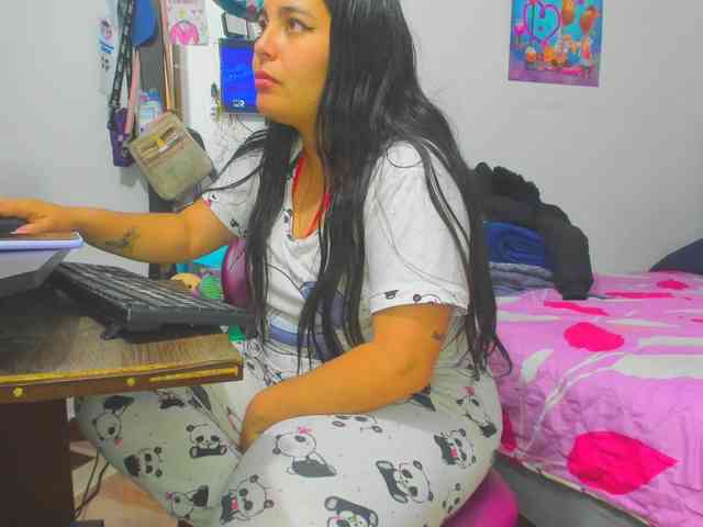 yournaughtyandsexyprince webcam