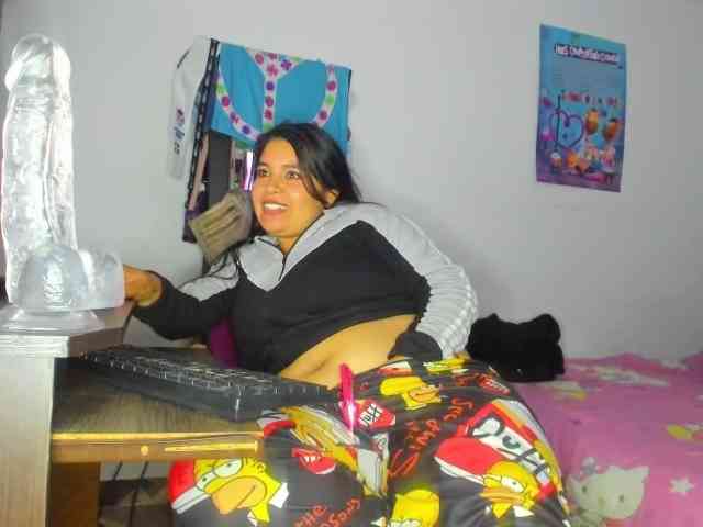 yournaughtyandsexyprince webcam