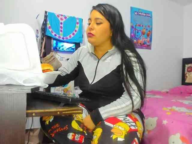 yournaughtyandsexyprince webcam