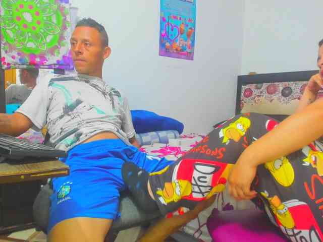 yournaughtyandsexyprince webcam