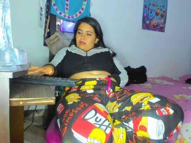 yournaughtyandsexyprince webcam